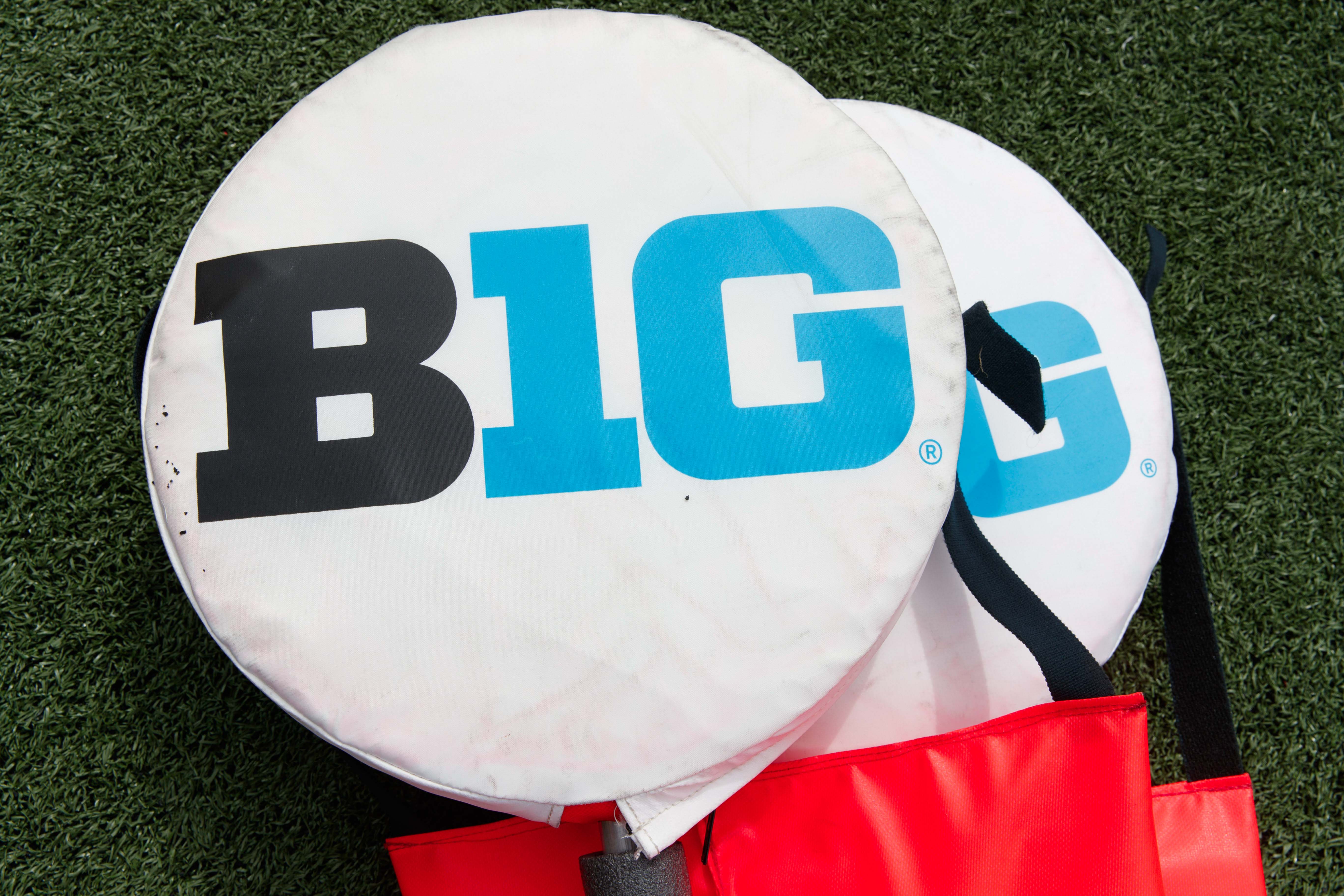 Big Ten logo.