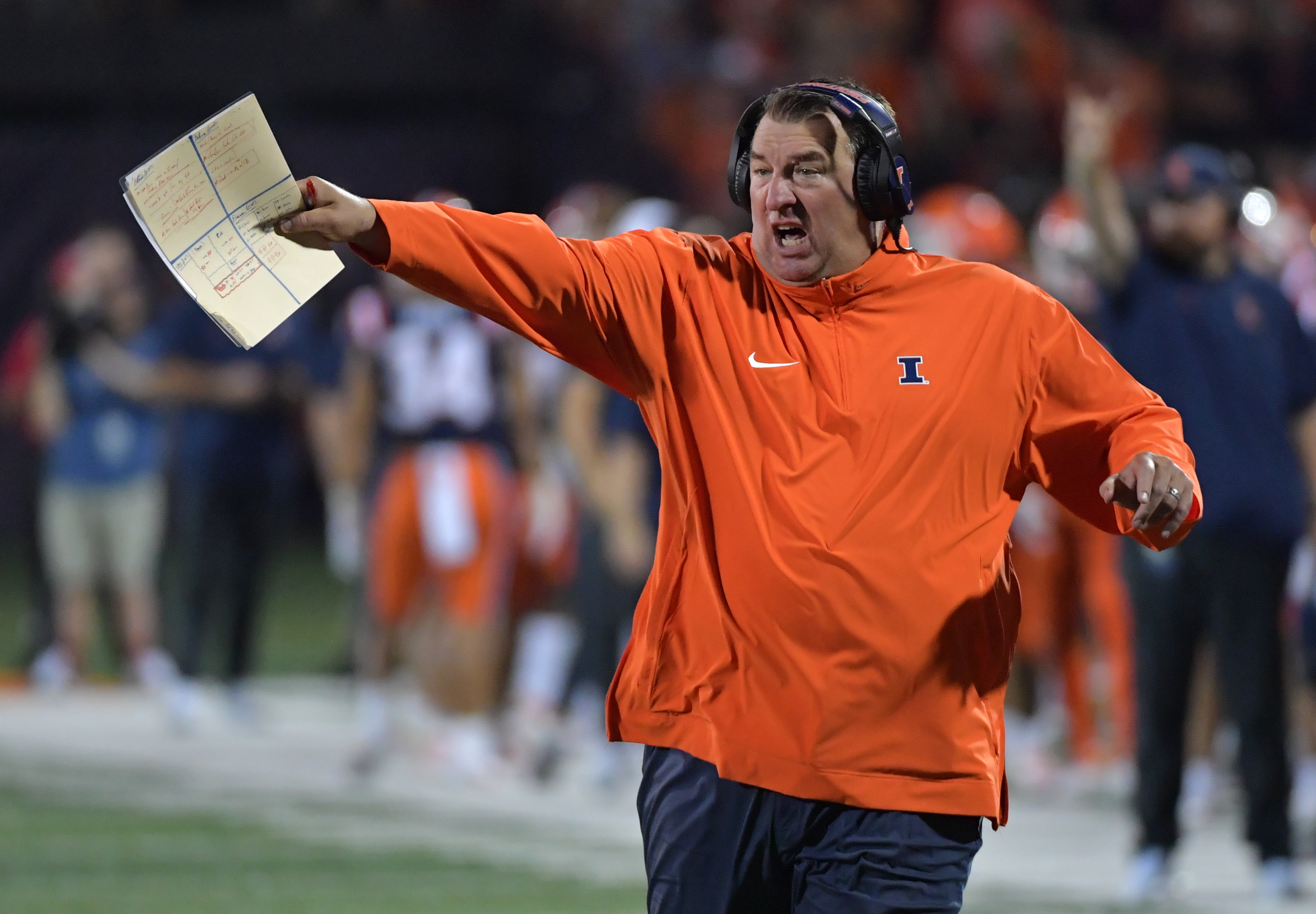 Illinois coach Bret Bielema