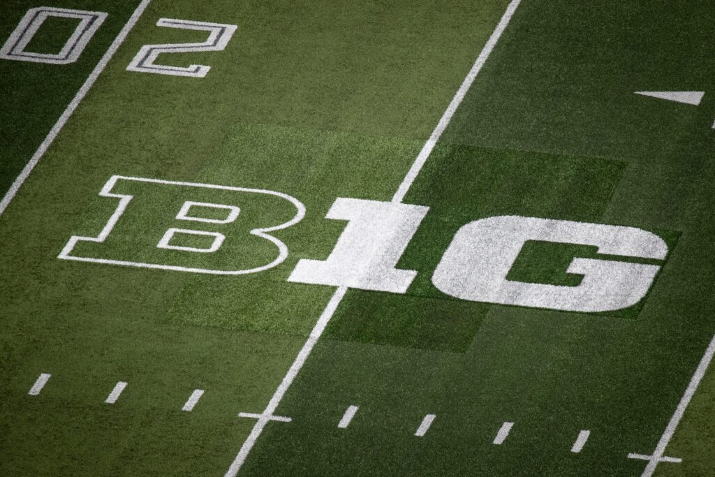 Big Ten field logo.