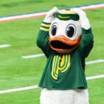Oregon Duck mascot