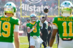 Oregon QB Dillon Gabriel
