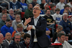 UConn head coach Dan Hurley.