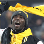 Former NFL wide receiver Santonio Holmes.