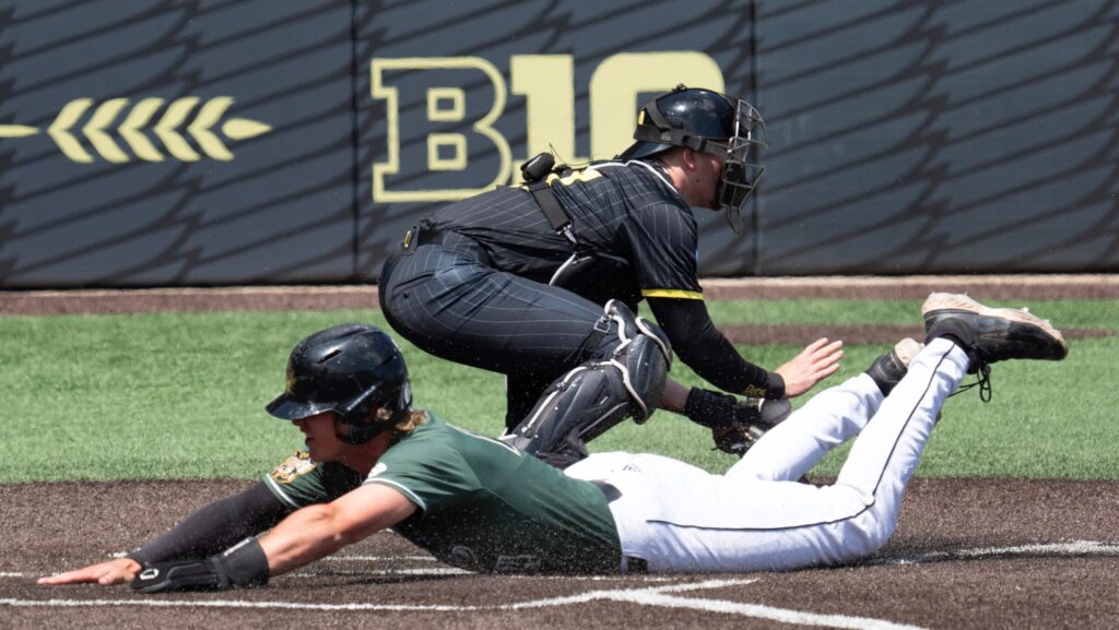 Oregon vs. Cal Poly in baseball.