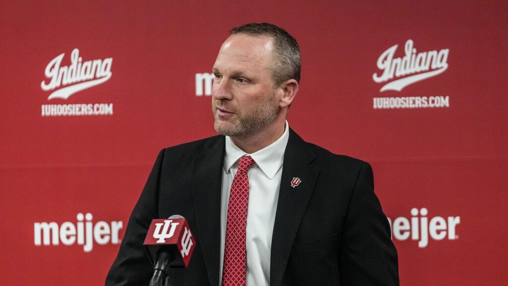 New Indiana head coach Darian DeVries.