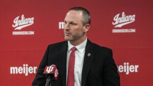 New Indiana head coach Darian DeVries.