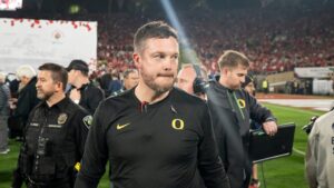 Oregon head coach Dan Lanning.