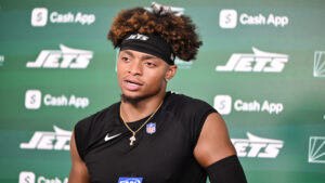 Justin Fields with the New York Jets.