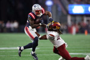 TreVeyon Henderson looks to make a play.