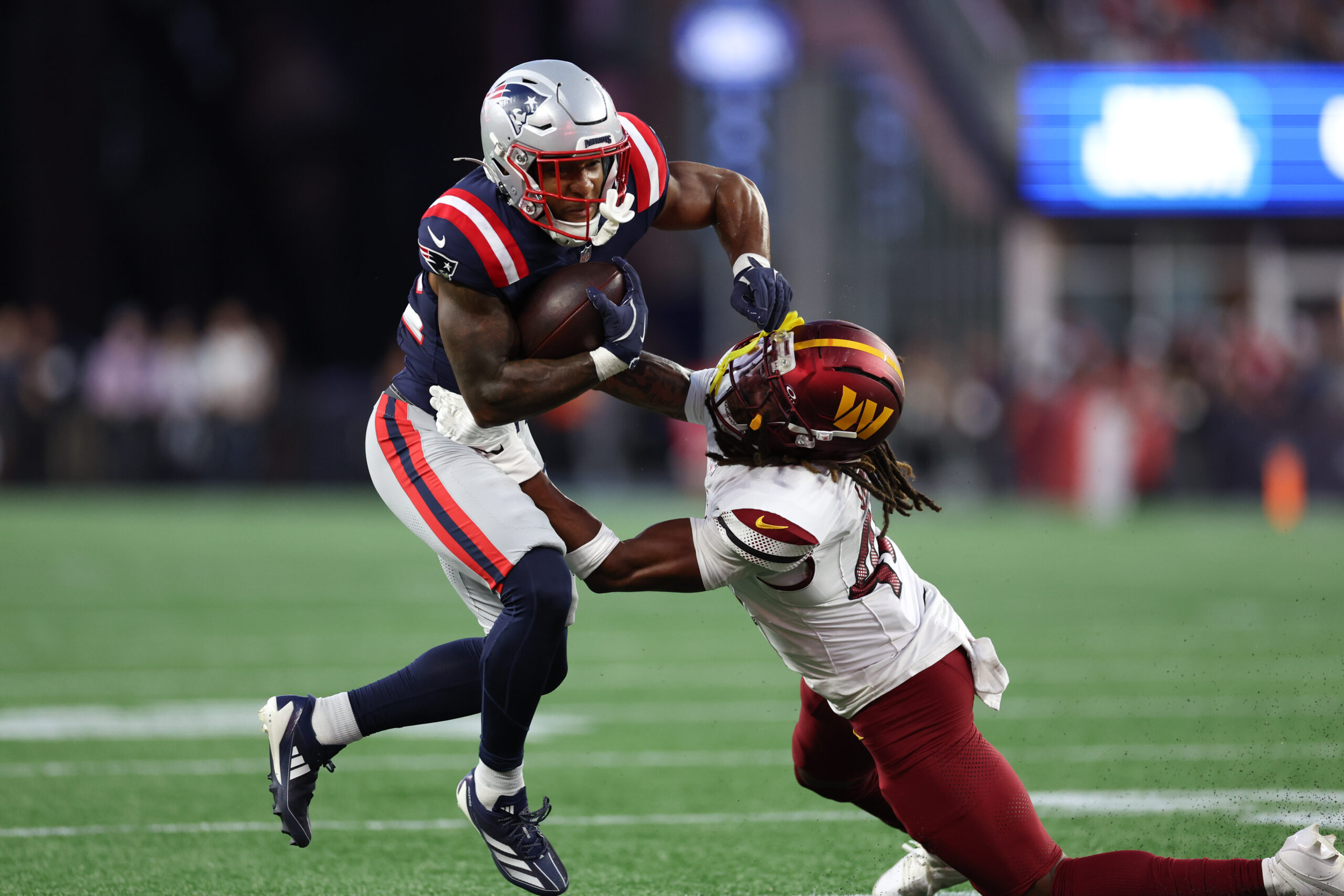 TreVeyon Henderson scores 100-yard kick return TD in preseason debut