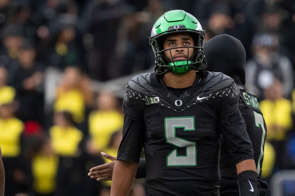 Oregon QB Dante Moore