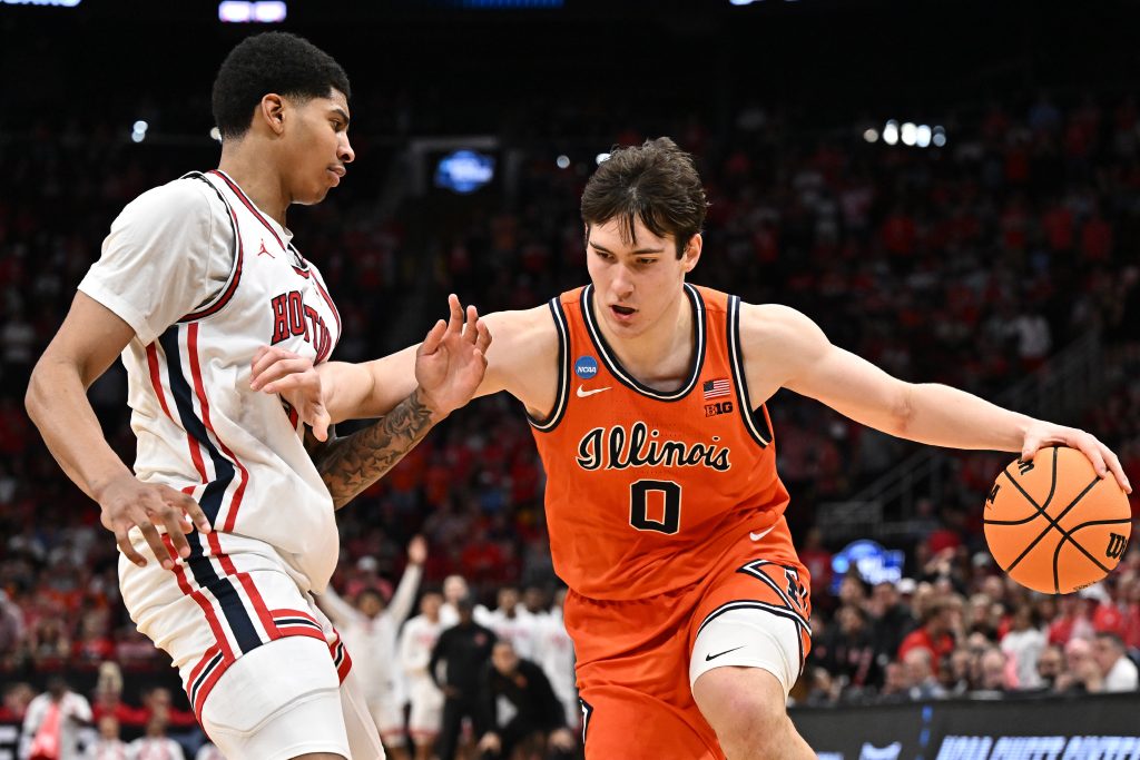 Illinois Fighting Illini forward David Mirkovic dribbles the ball against Houston Cougars center Chris Cenac Jr.