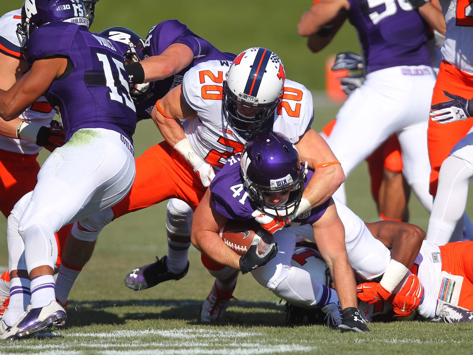 Pro day performance proves Illinois DB should've been invited to combine