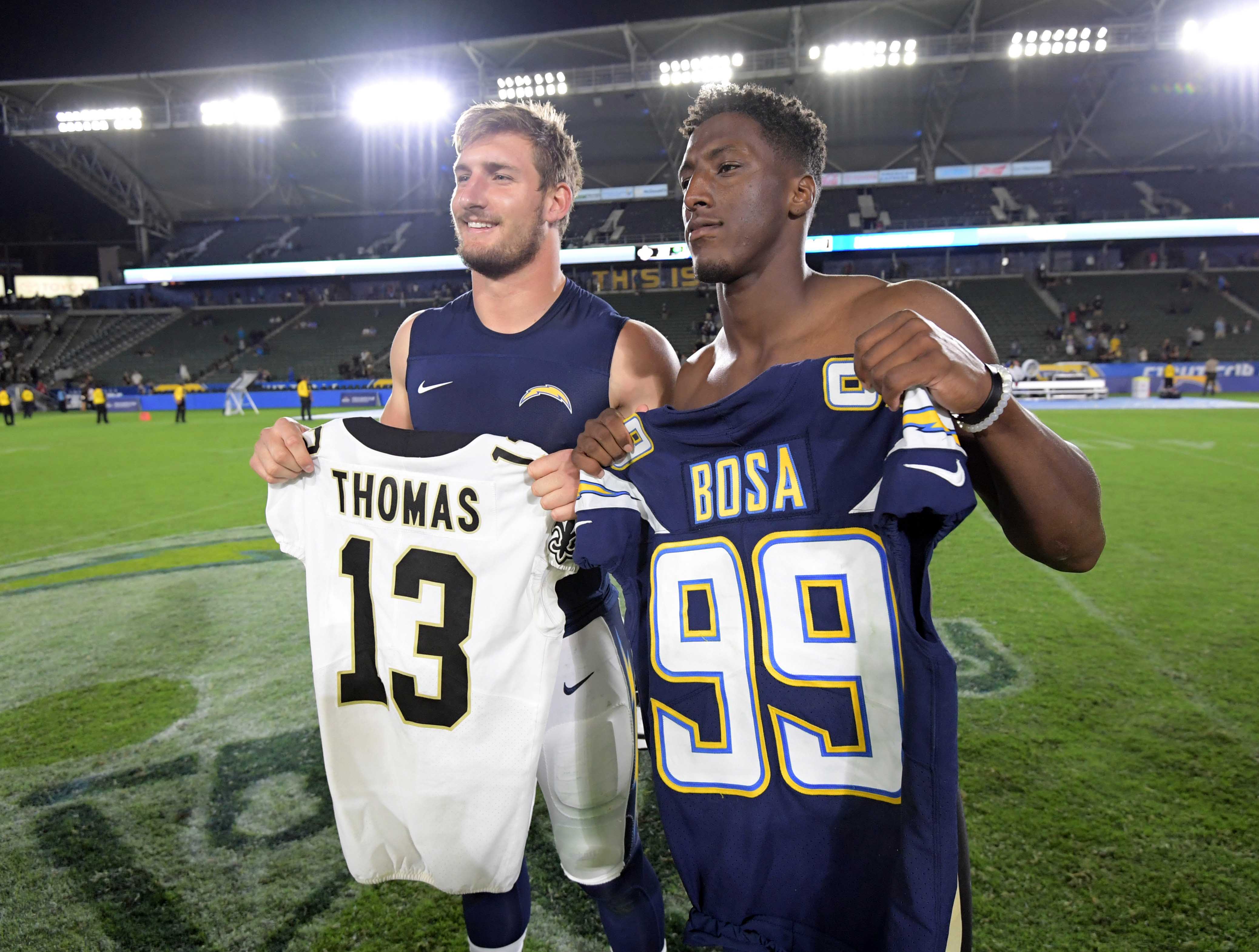 Look Former Buckeyes meet up, swap jerseys following NFL preseason game