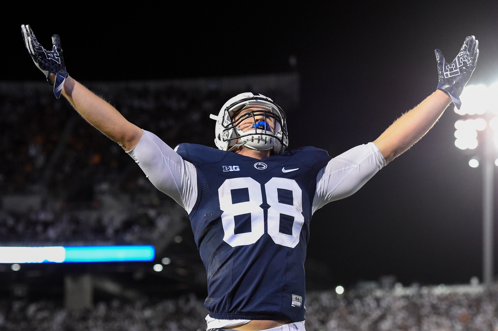 Mike Gesicki had to start from scratch to become the most freakish