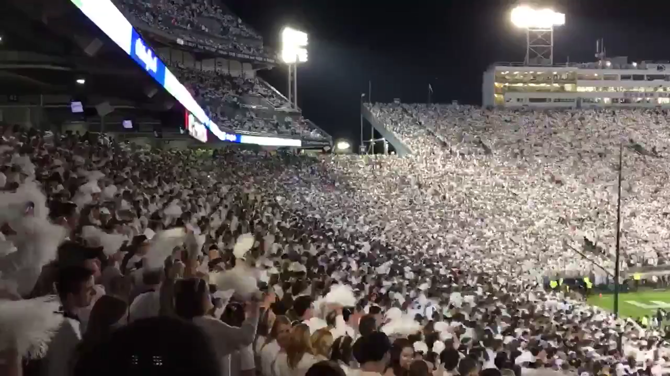 WATCH Penn State fans start 'We want Bama' chant at Beaver Stadium