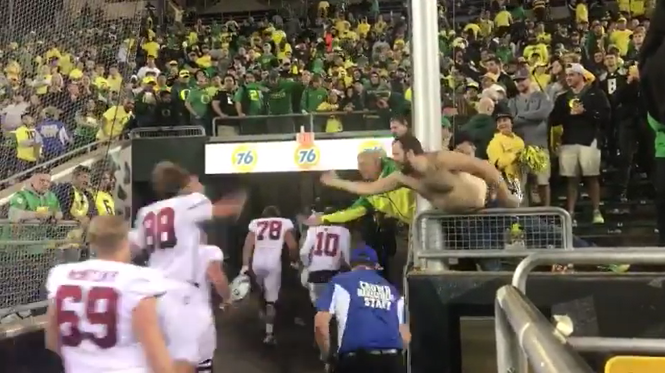 WATCH Oregon's fanbase might be the worst in CFB after what they did