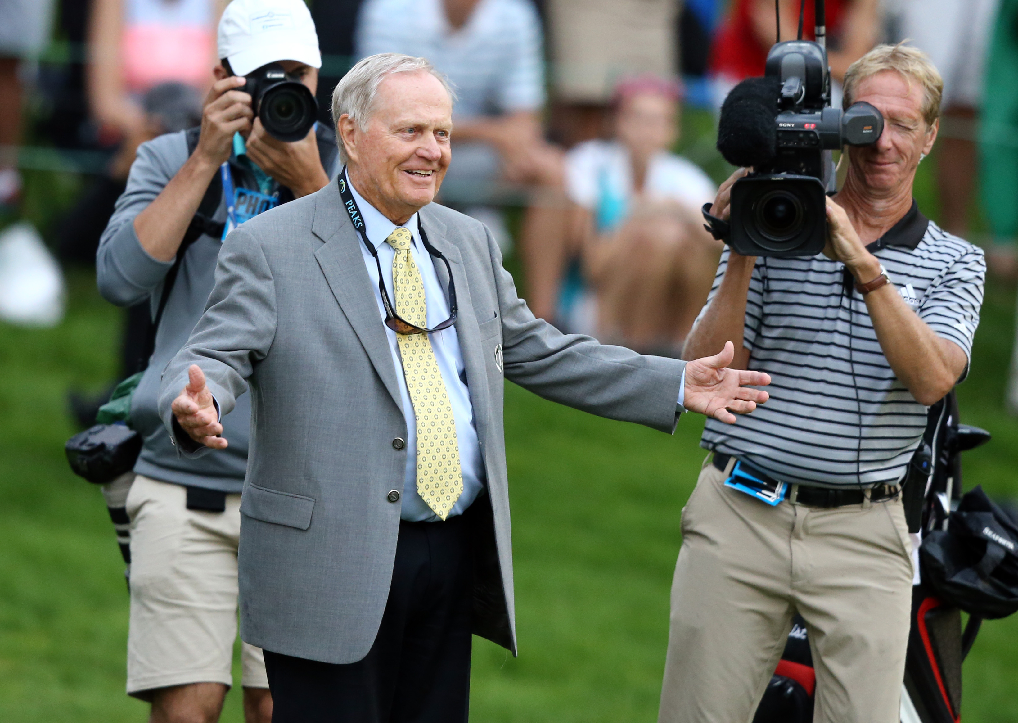 Jack Nicklaus congratulates Urban Meyer on retirement from Ohio State