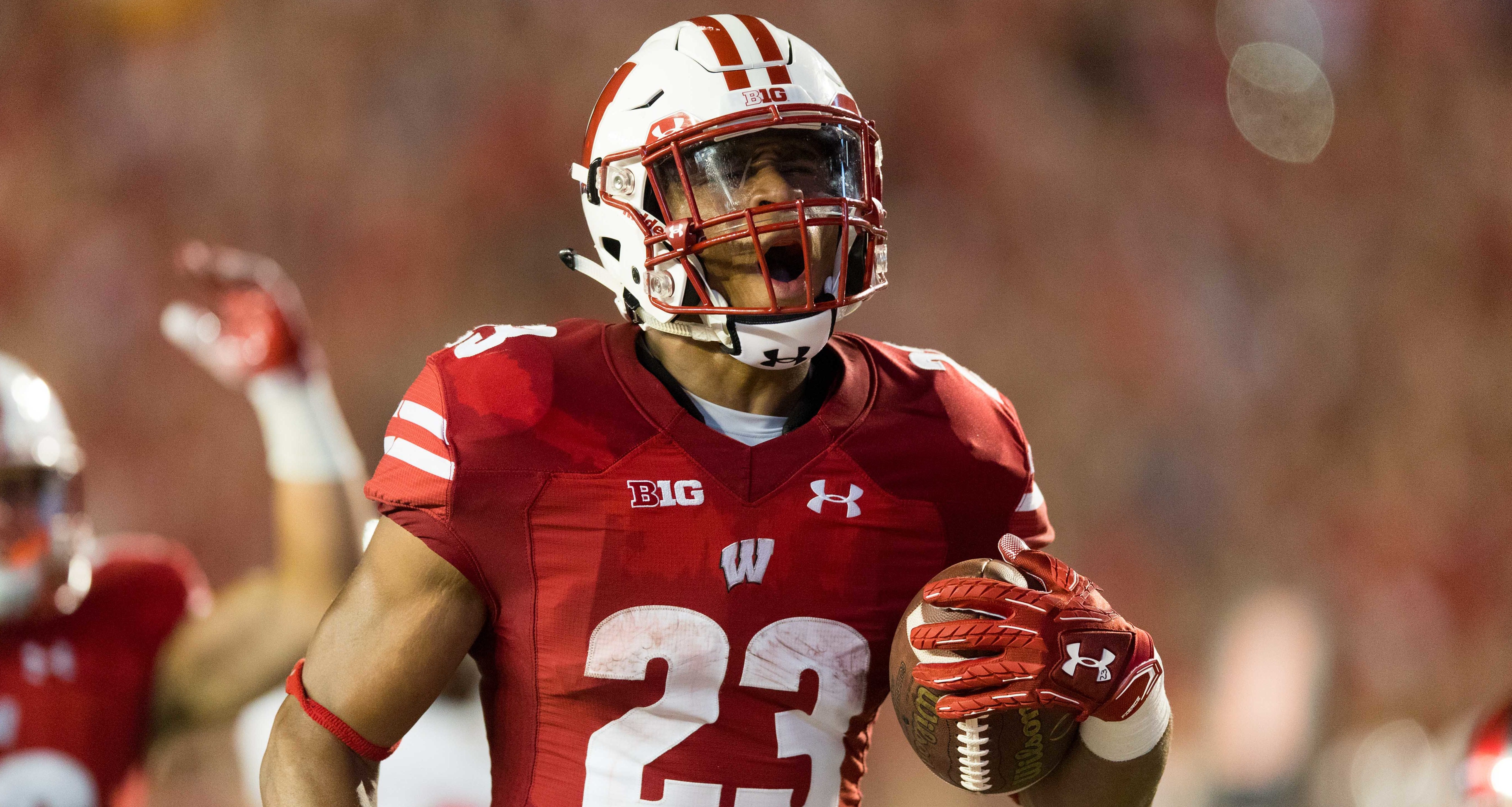 Reggie Bush has Jonathan Taylor, J.K. Dobbins among top 5 RBs to watch