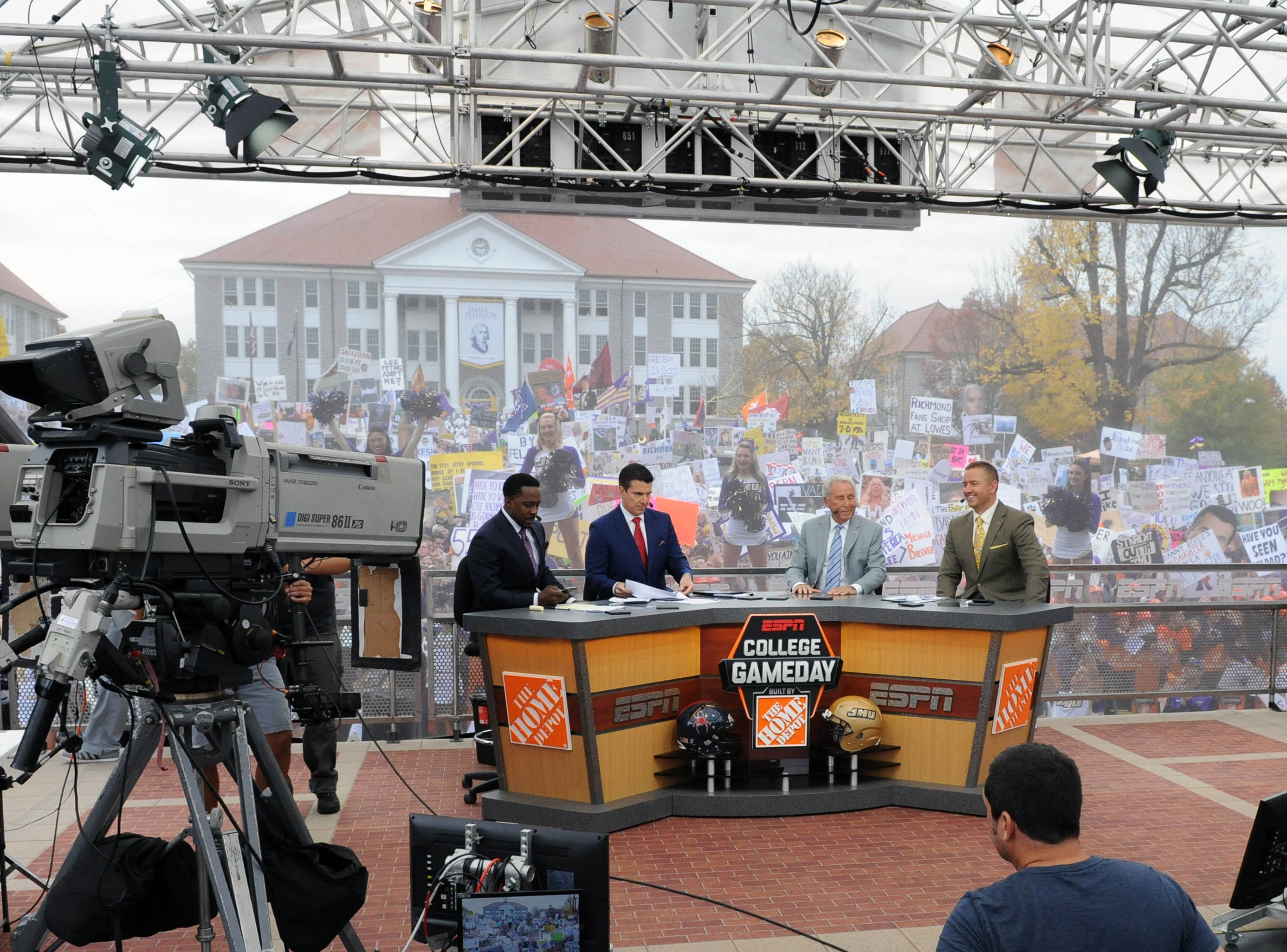 College GameDay announces guest picker for trip to Ann Arbor
