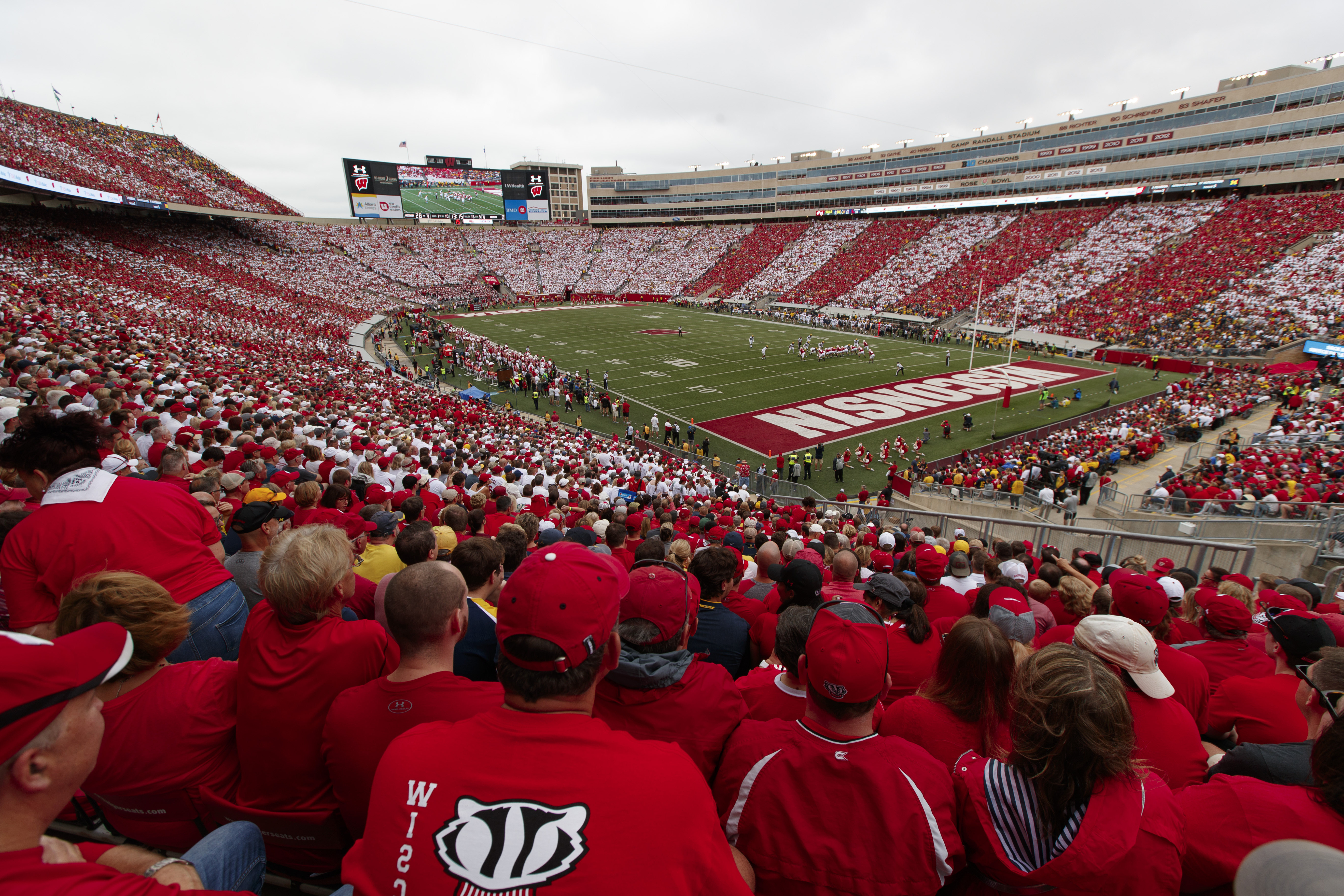 Wisconsin, Notre Dame looking to play future game at ...