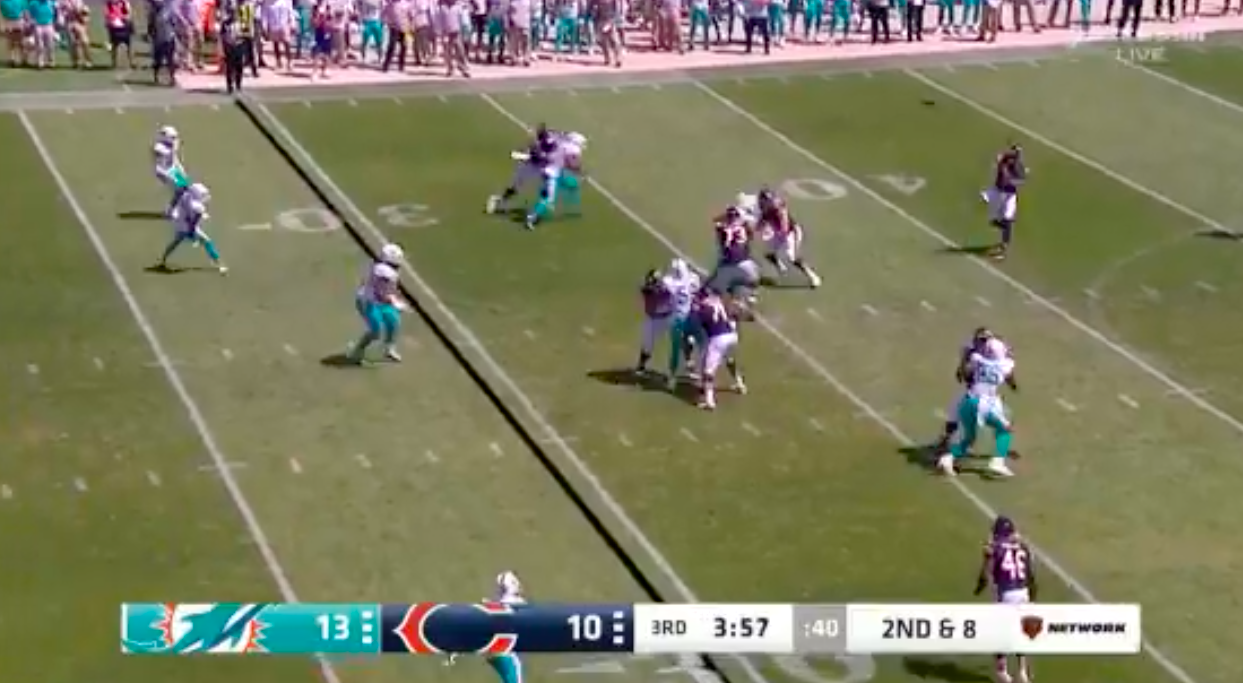 Justin Fields throws beautiful 30yard TD pass in preseason debut