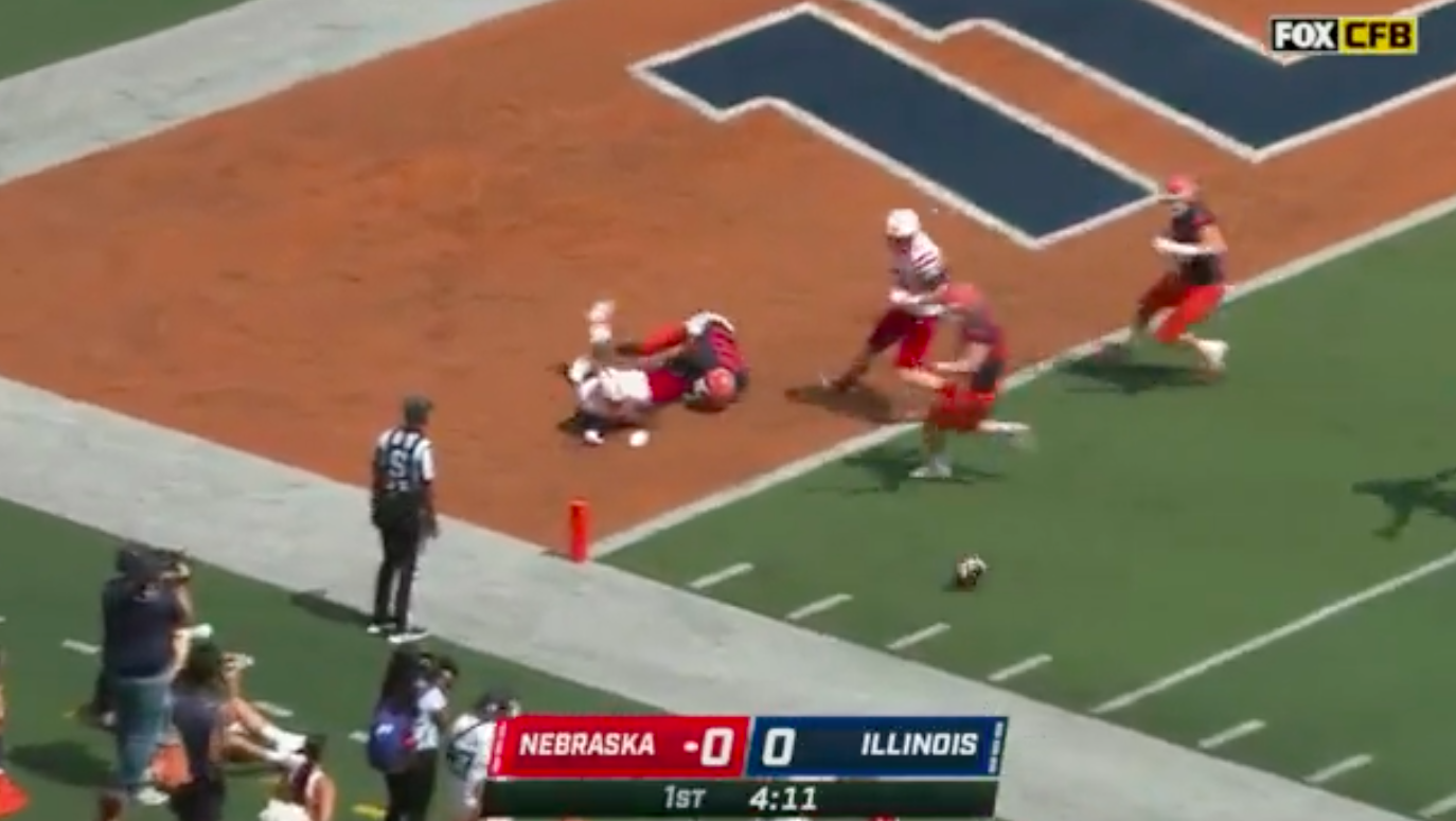 Illinois scores first points of the college football season in the