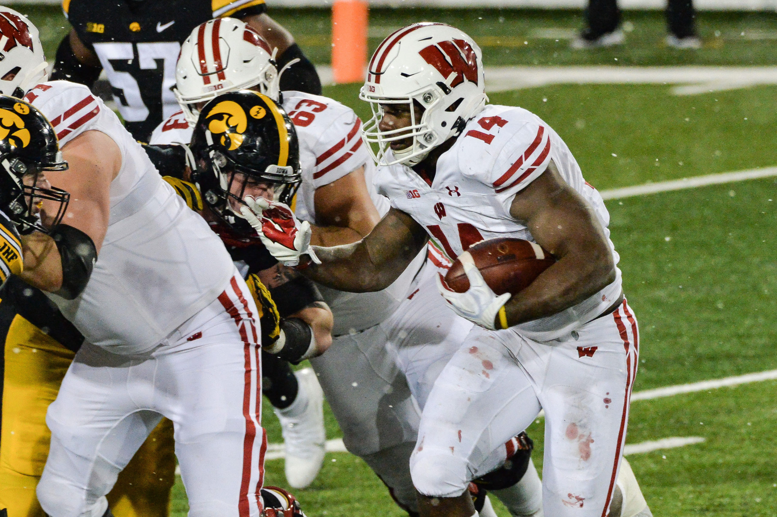 Former Wisconsin RB Makes Depth Chart For Washington State
