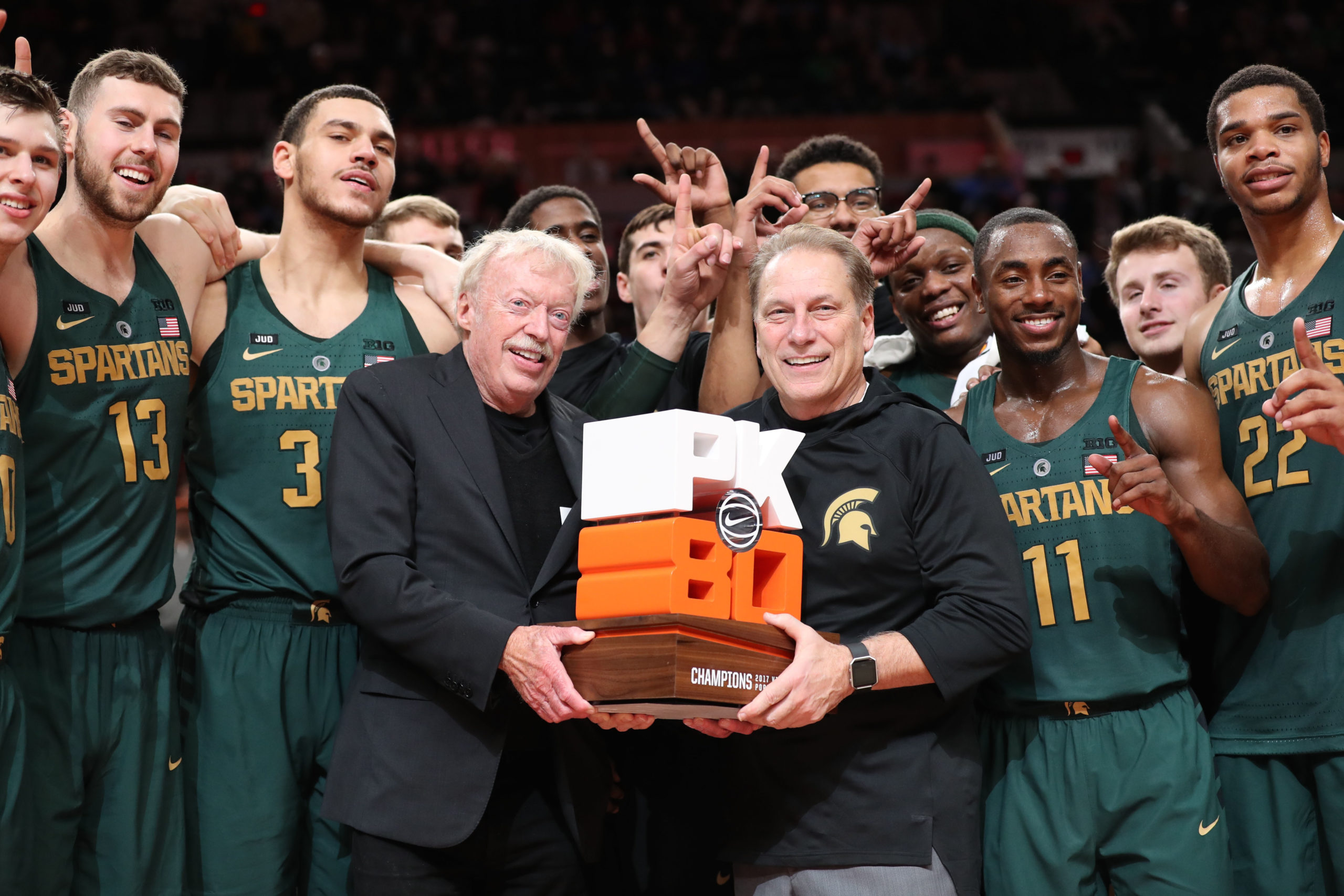 Two B1G basketball teams to participate in Phil Knight Invitational