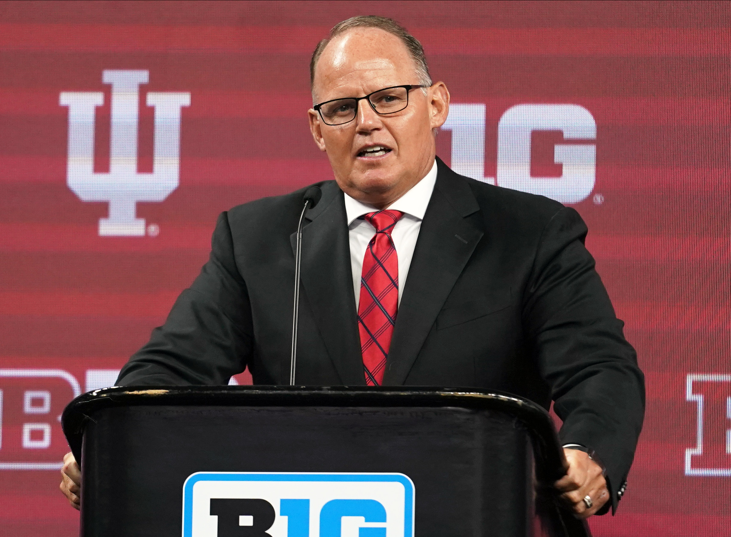 Tom Allen previews Indiana's QB battle for 2022 entering fall camp