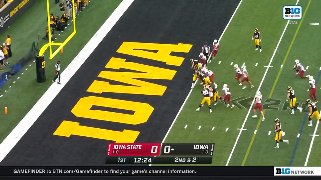 Iowa ends drought, scores first TD of 2022 in hot start to CyHawk battle