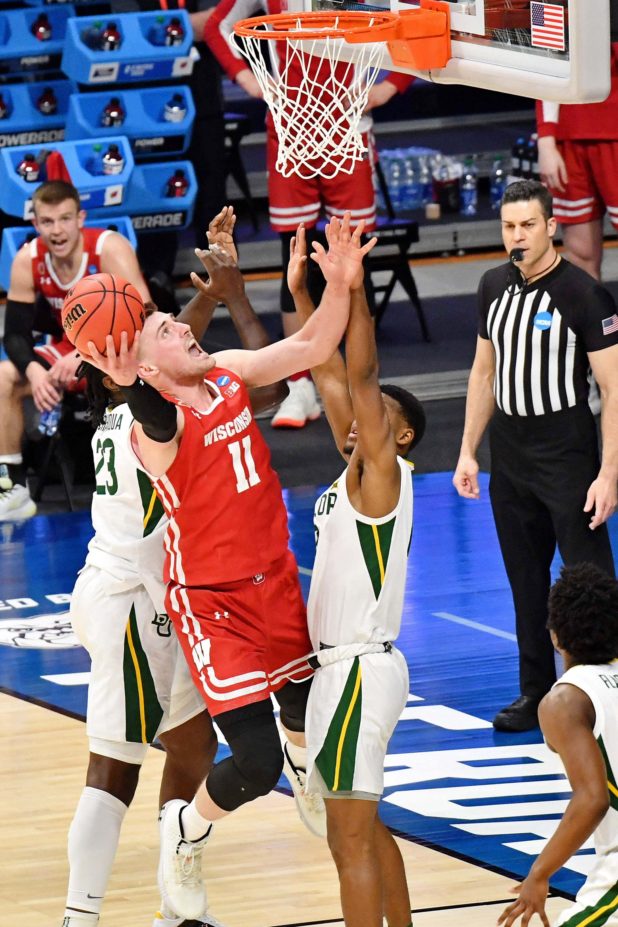 Former Wisconsin big man Micah Potter lands with new NBA team