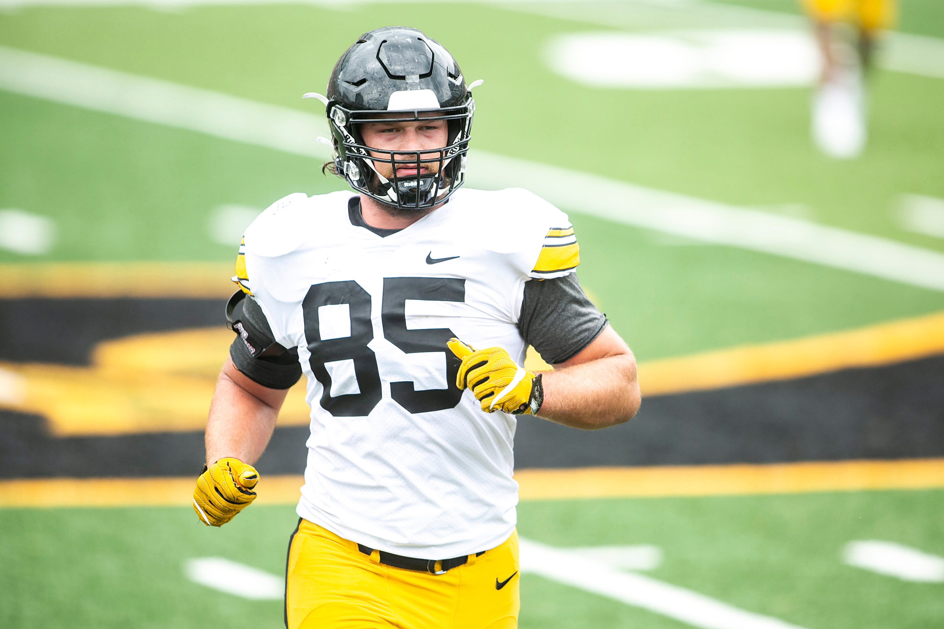 Logan Lee, Iowa DT, echoes importance of Illinois game in Week 6