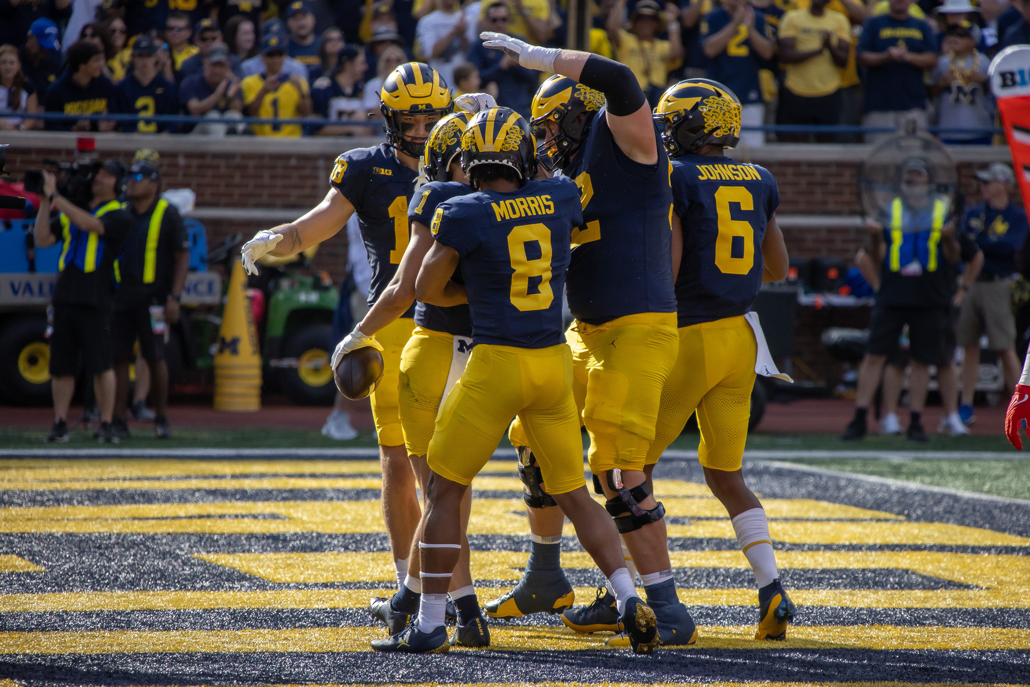 Michigan unveils uniform combo for Bowling Green BVM Sports