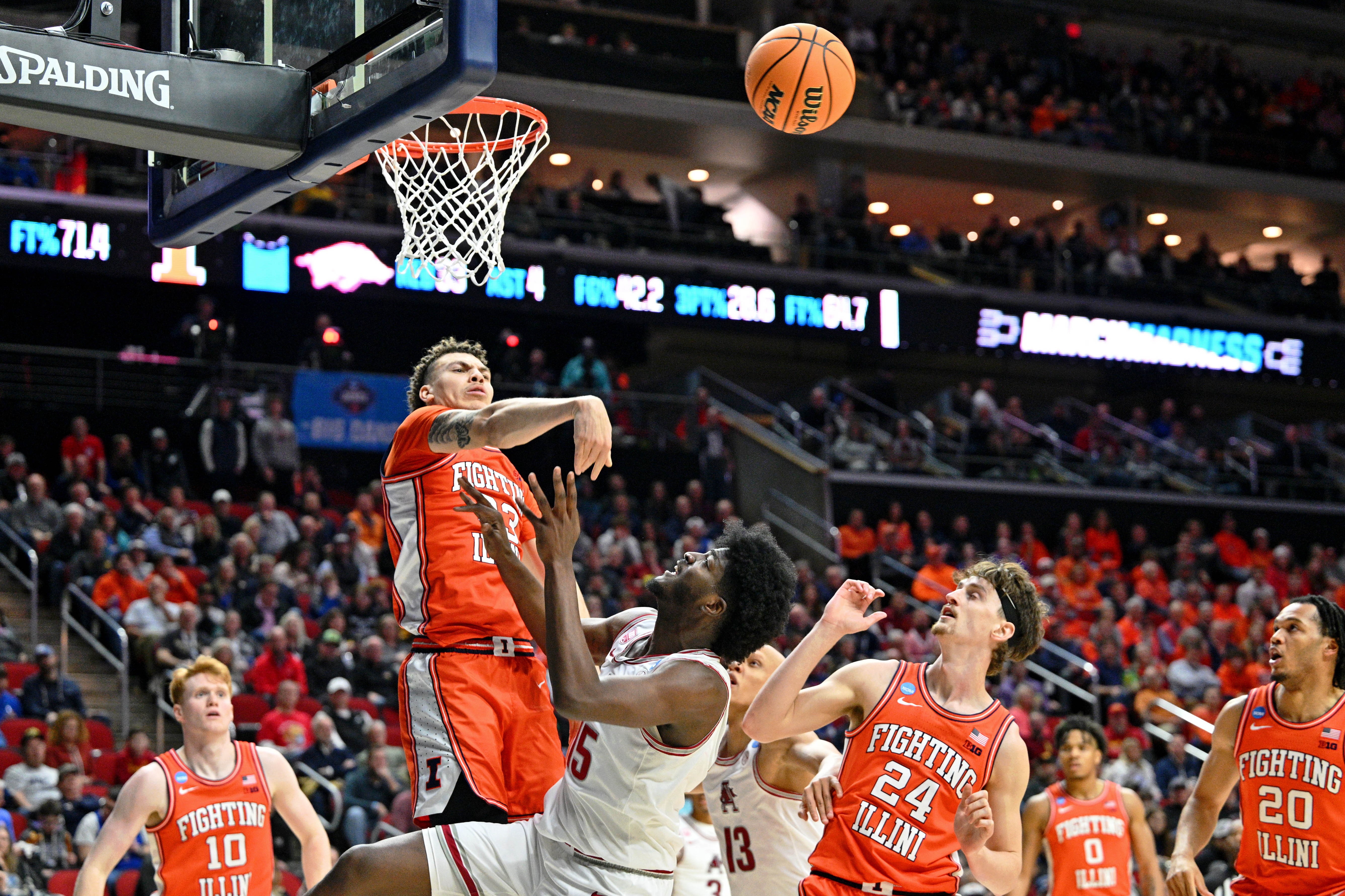 Brad Underwood labels Coleman Hawkins 'one of the elite defenders in